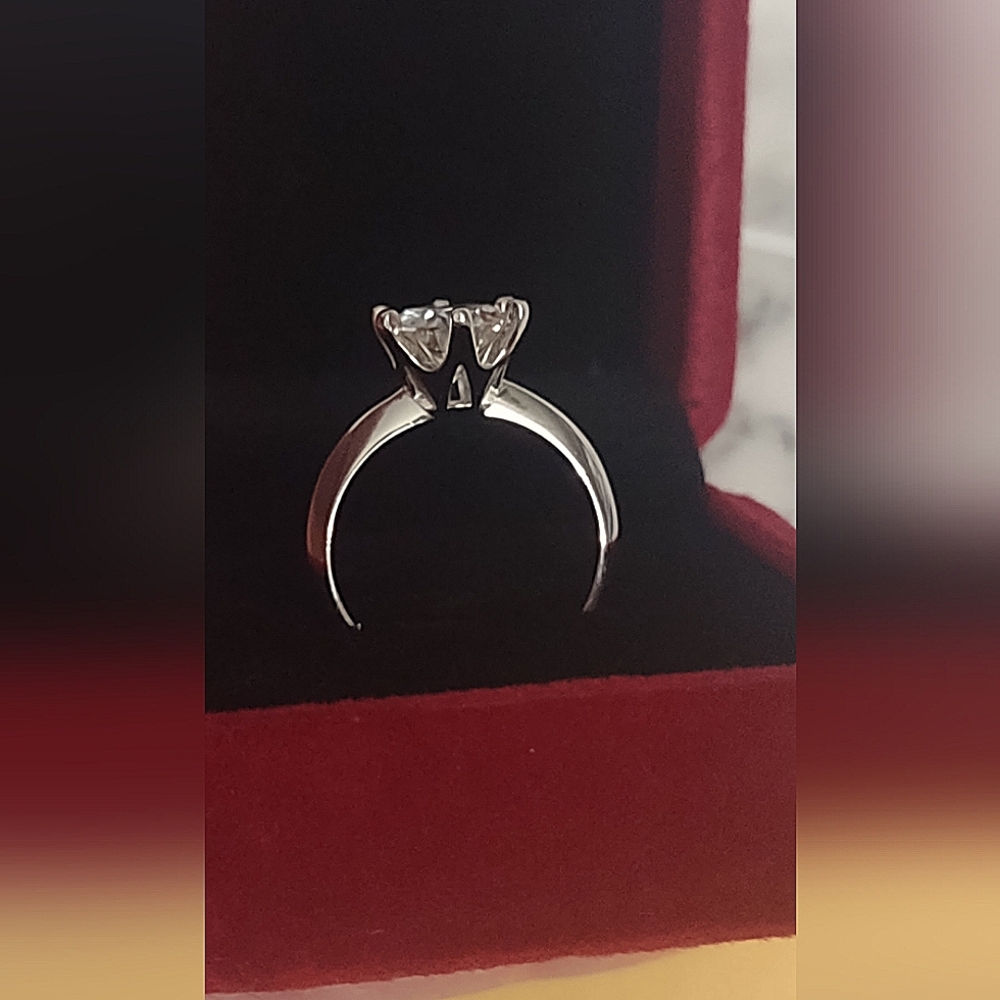 Size 6 engagement ring 2 carat GRA positive testing925 Sterling white Diamond